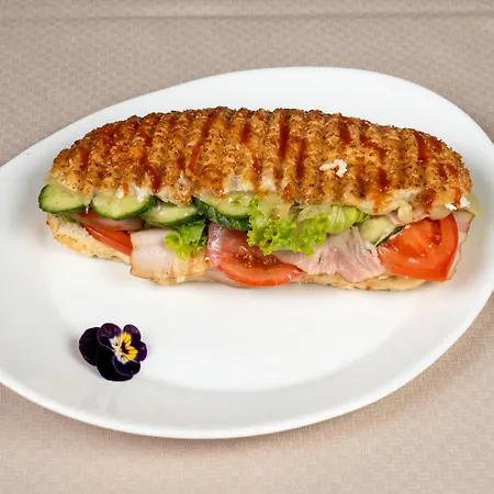 Barrique 24 - 5 - Breakfast Delivered & Minibar - Officially Classified Brasov